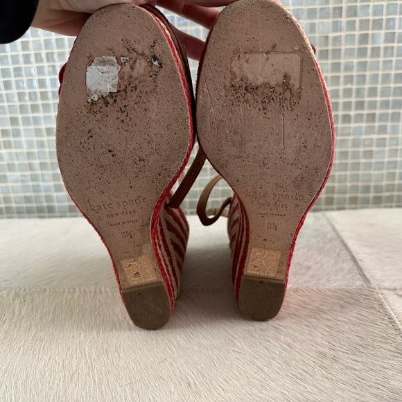 Red and Beige Wedge Sandals - Picture 4 of 6